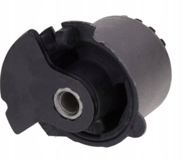 Подушка подрамника заднего, передняя правая Market (OEM) 4895390AD