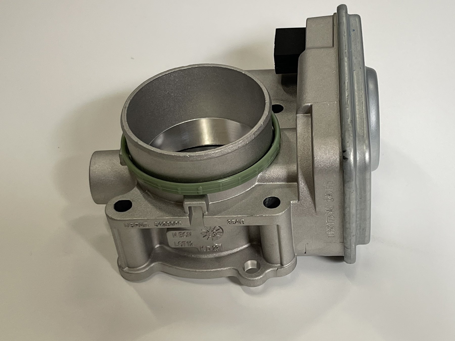 Дросельна заслінка з прокладкою Market (OEM) 4891735AC Chrysler Sebring; Dodge Caliber, Avenger, Journey; Jeep Compass, Patriot